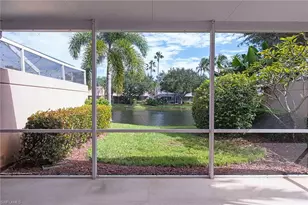 5697 Cove Cir, Naples, FL 34119 - Photo 3