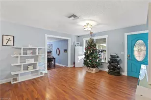 460 9th St SW, Naples, FL 34117 - Photo 5