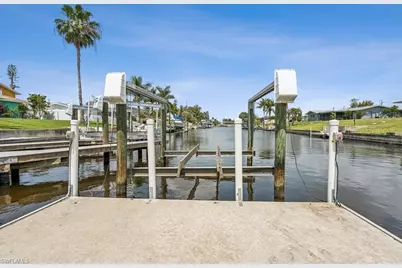 1627 SE 29th Ter, Cape Coral, FL 33904 - Photo 21