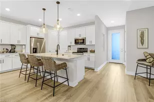 13082 Pembroke Dr, Naples, FL 34105 - Photo 5