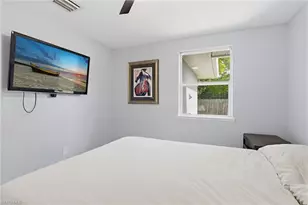 4518 W Alhambra Cir, Naples, FL 34103 - Photo 5