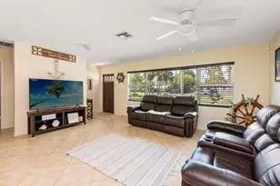 5300 Cypress Ln, Naples, FL 34113 - Photo 7