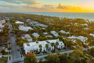 292 14th Ave S, Naples, FL 34102 - Photo 7