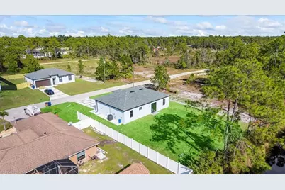 926 Winters St E, Lehigh Acres, FL 33974 - Photo 33
