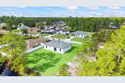 926 Winters St E, Lehigh Acres, FL 33974 - Photo 35