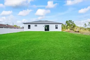 926 Winters St E, Lehigh Acres, FL 33974 - Photo 5