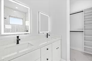 926 Winters St E, Lehigh Acres, FL 33974 - Photo 9