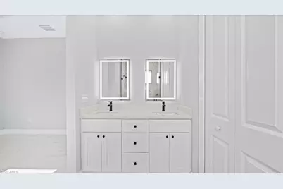 926 Winters St E, Lehigh Acres, FL 33974 - Photo 11