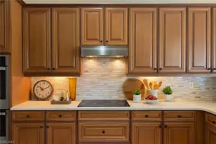 11275 Bluff Oak Ln, Fort Myers, FL 33912 - Photo 5