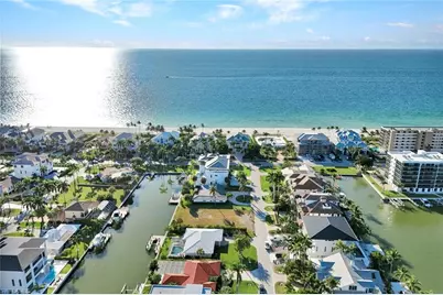 112 Seabreeze Ave, Naples, FL 34108 - Photo 13