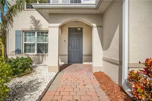 673 Hadley St E, Naples, FL 34104 - Photo 5