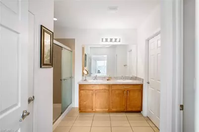 673 Hadley St E, Naples, FL 34104 - Photo 17