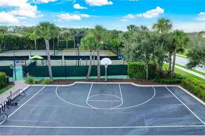 9409 Glenforest Dr, Naples, FL 34120 - Photo 43