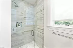 12 6th St S, Naples, FL 34102 - Photo 23