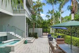 12 6th St S, Naples, FL 34102 - Photo 35