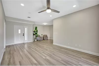 5138 Kristin Ct, Naples, FL 34105 - Photo 17