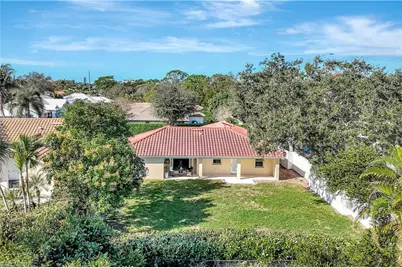 5138 Kristin Ct, Naples, FL 34105 - Photo 23