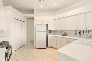 2051 Morning Sun Ln, Naples, FL 34119 - Photo 9