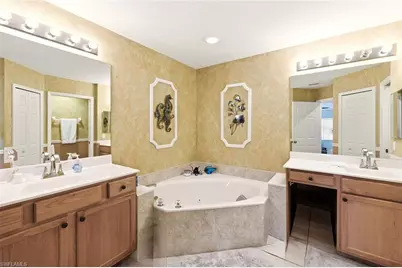 8401 Southbridge Dr #2, Estero, FL 33967 - Photo 25