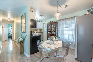 1360 5th Ave N, Naples, FL 34102 - Photo 7