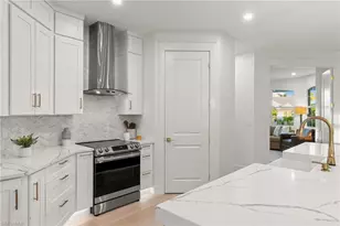 1794 Holiday Ln, Naples, FL 34104 - Photo 5