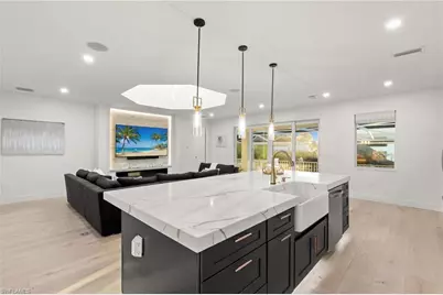 1794 Holiday Ln, Naples, FL 34104 - Photo 7