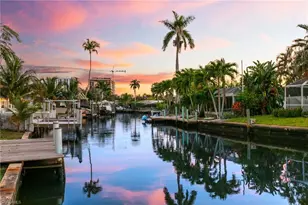 1794 Holiday Ln, Naples, FL 34104 - Photo 21