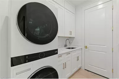 1794 Holiday Ln, Naples, FL 34104 - Photo 17