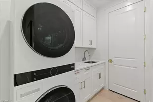 1794 Holiday Ln, Naples, FL 34104 - Photo 17