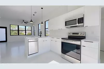 714 Chambers St E, Lehigh Acres, FL 33974 - Photo 9