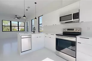 714 Chambers St E, Lehigh Acres, FL 33974 - Photo 9