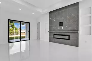 2514 36th St SW, Lehigh Acres, FL 33976 - Photo 17