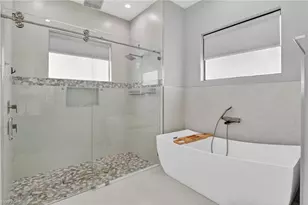 2642 10th Ave NE, Naples, FL 34120 - Photo 23