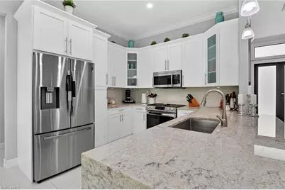 2642 10th Ave NE, Naples, FL 34120 - Photo 11