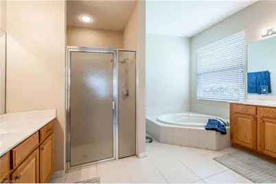 3911 Aurora Ct, Naples, FL 34116 - Photo 21