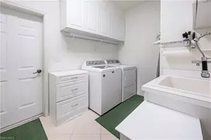 3911 Aurora Ct, Naples, FL 34116 - Photo 17