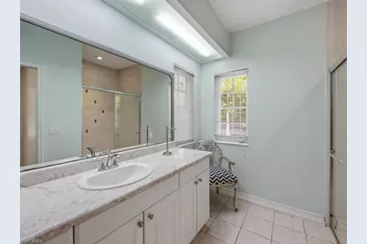 6480 Sandalwood Ln, Naples, FL 34109 - Photo 33