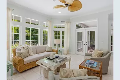 6480 Sandalwood Ln, Naples, FL 34109 - Photo 9