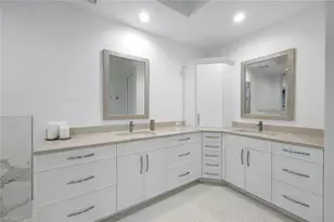 1030 3rd Ave S, Naples, FL 34102 - Photo 13