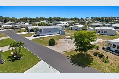 4689 Fiji Ln, Bonita Springs, FL 34134 - Photo 11