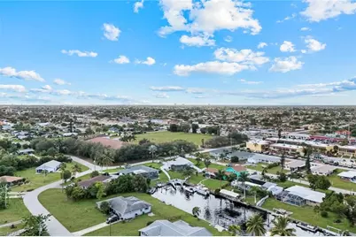 1621 SE 29th Ter, Cape Coral, FL 33904 - Photo 37