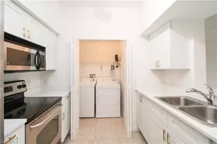 13010 Positano Cir, Naples, FL 34105 - Photo 7