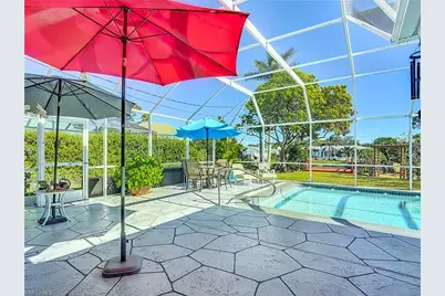 458 W Valley Dr, Bonita Springs, FL 34134 - Photo 19