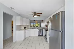 121 Gabriel Cir, Naples, FL 34104 - Photo 7
