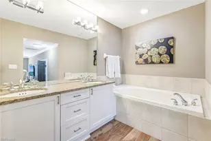 993 8th St S, Naples, FL 34102 - Photo 15