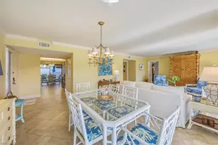 544 Retreat Dr, Naples, FL 34110 - Photo 9