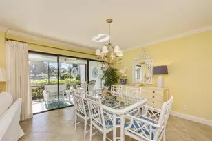 544 Retreat Dr, Naples, FL 34110 - Photo 7