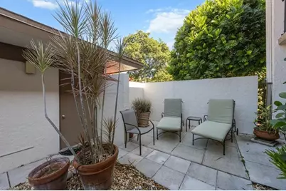 544 Retreat Dr #101, Naples, FL 34110 - Photo 21