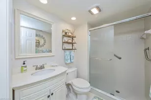 544 Retreat Dr, Naples, FL 34110 - Photo 15