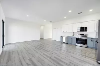 633 Cane St E, Lehigh Acres, FL 33974 - Photo 9